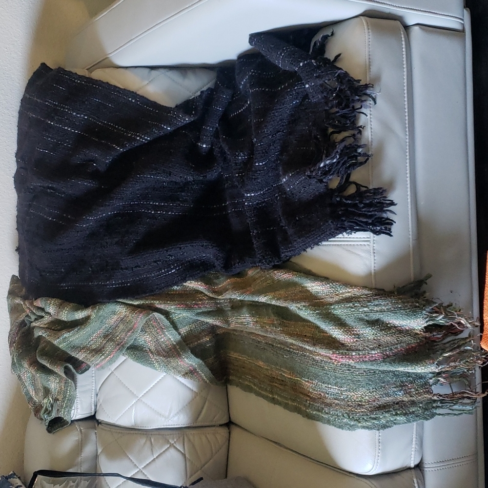 Bundle Handwoven Wraps - Picture 6 of 7